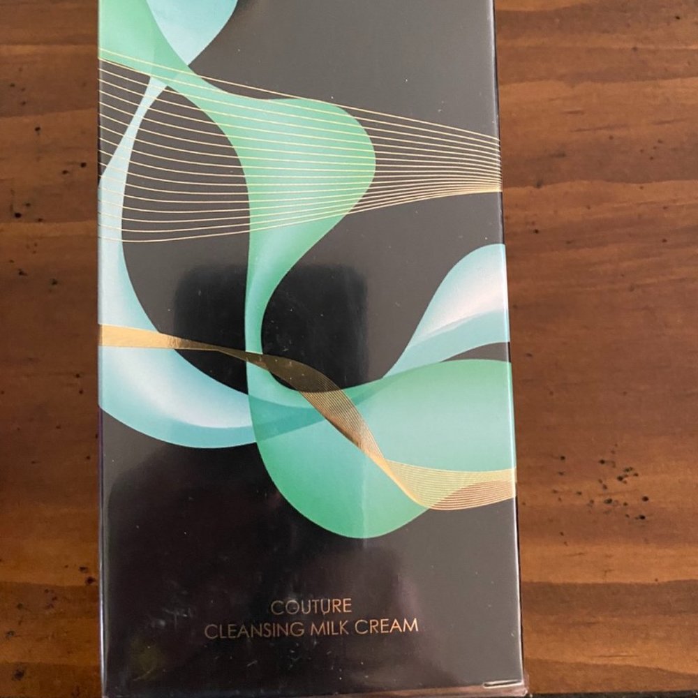 Kreate by Karim Couture Cleansing Milk Cream